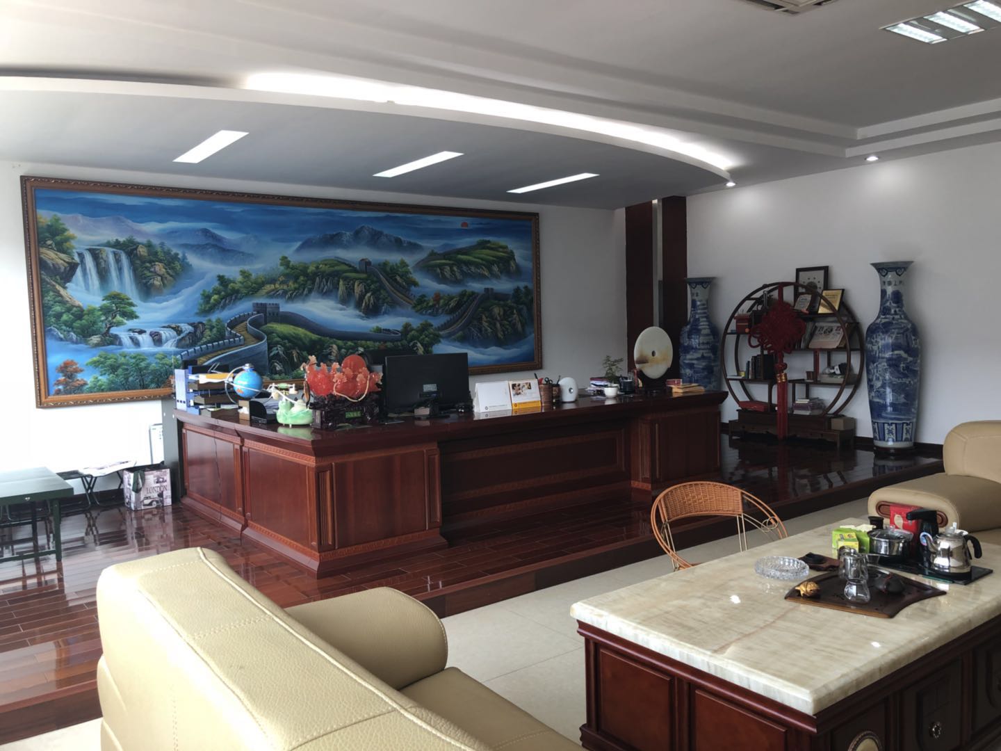 電源管理ic芯片辦公室